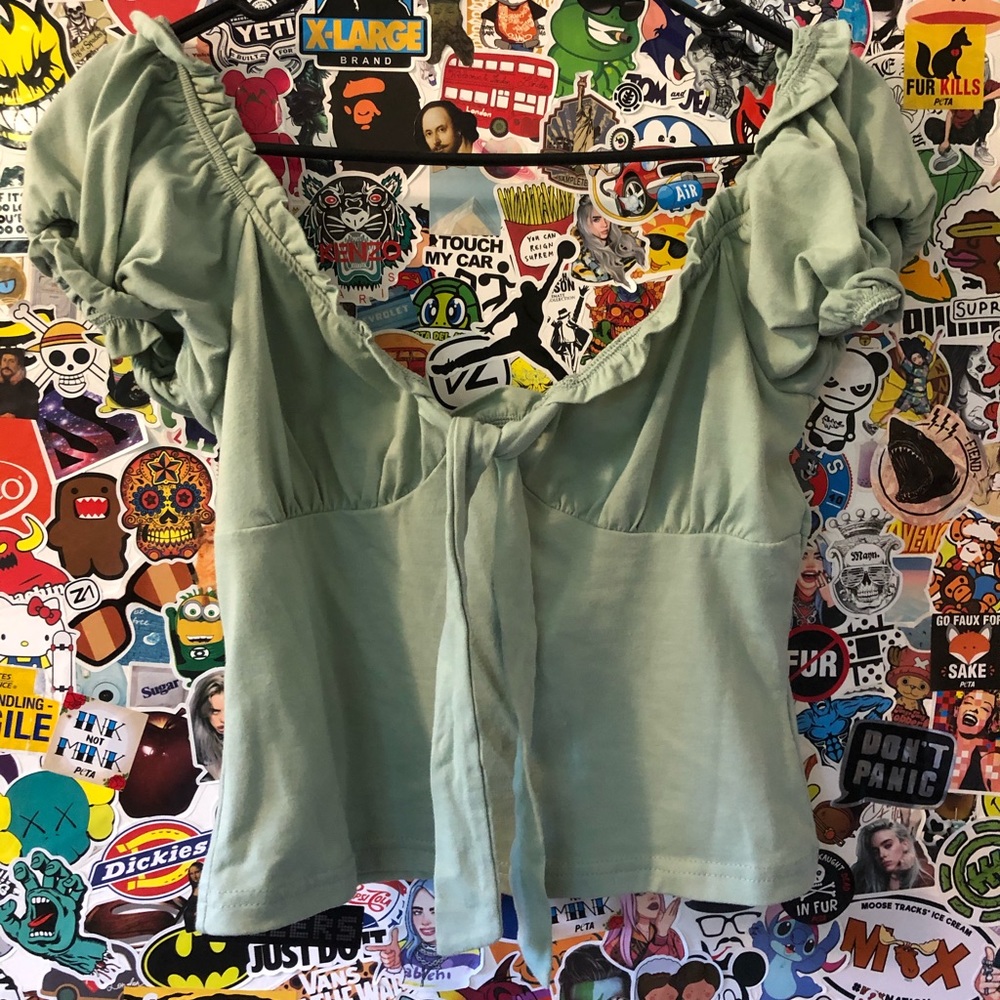 Ditsy Green Tie front top!